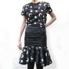 Satin quilted midi skirt with star print frill
